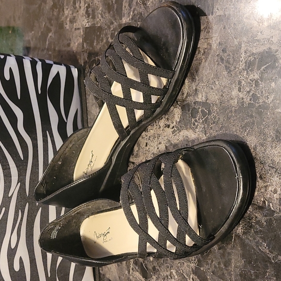 Classic Black Chicory Sport flat black slip on Sandals Womens size 9 - Picture 1 of 8
